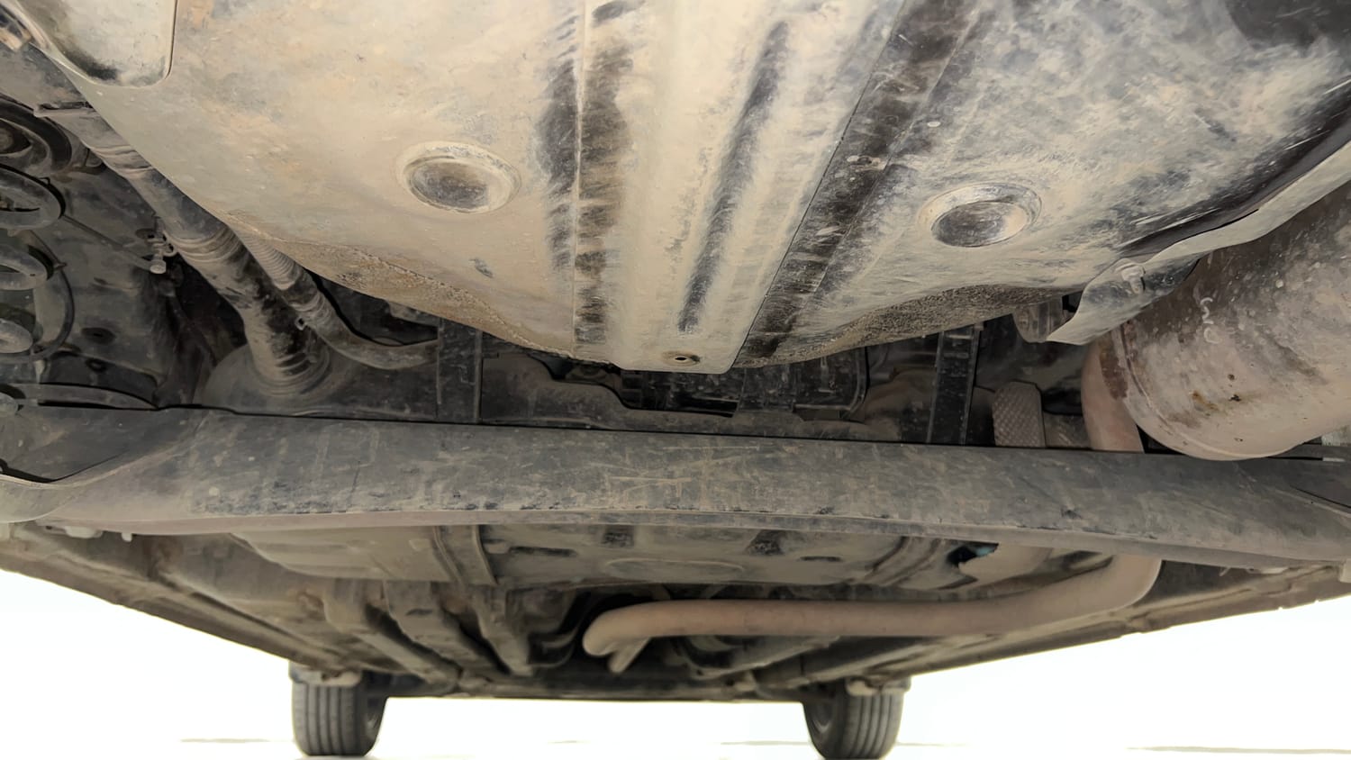 Used 2019 Hyundai Elite i20 Asta 1.2 (O) Petrol Manual extra REAR UNDERBODY VIEW (TAKEN FROM REAR)