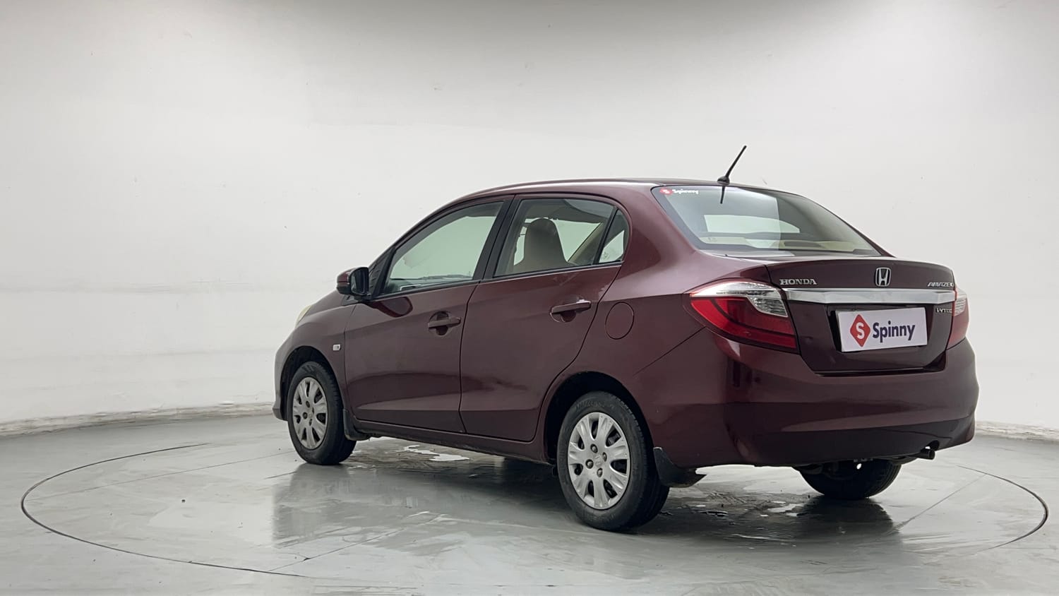 Used 2016 Honda Amaze 1.2 S i-VTEC Petrol Manual exterior LEFT REAR CORNER VIEW
