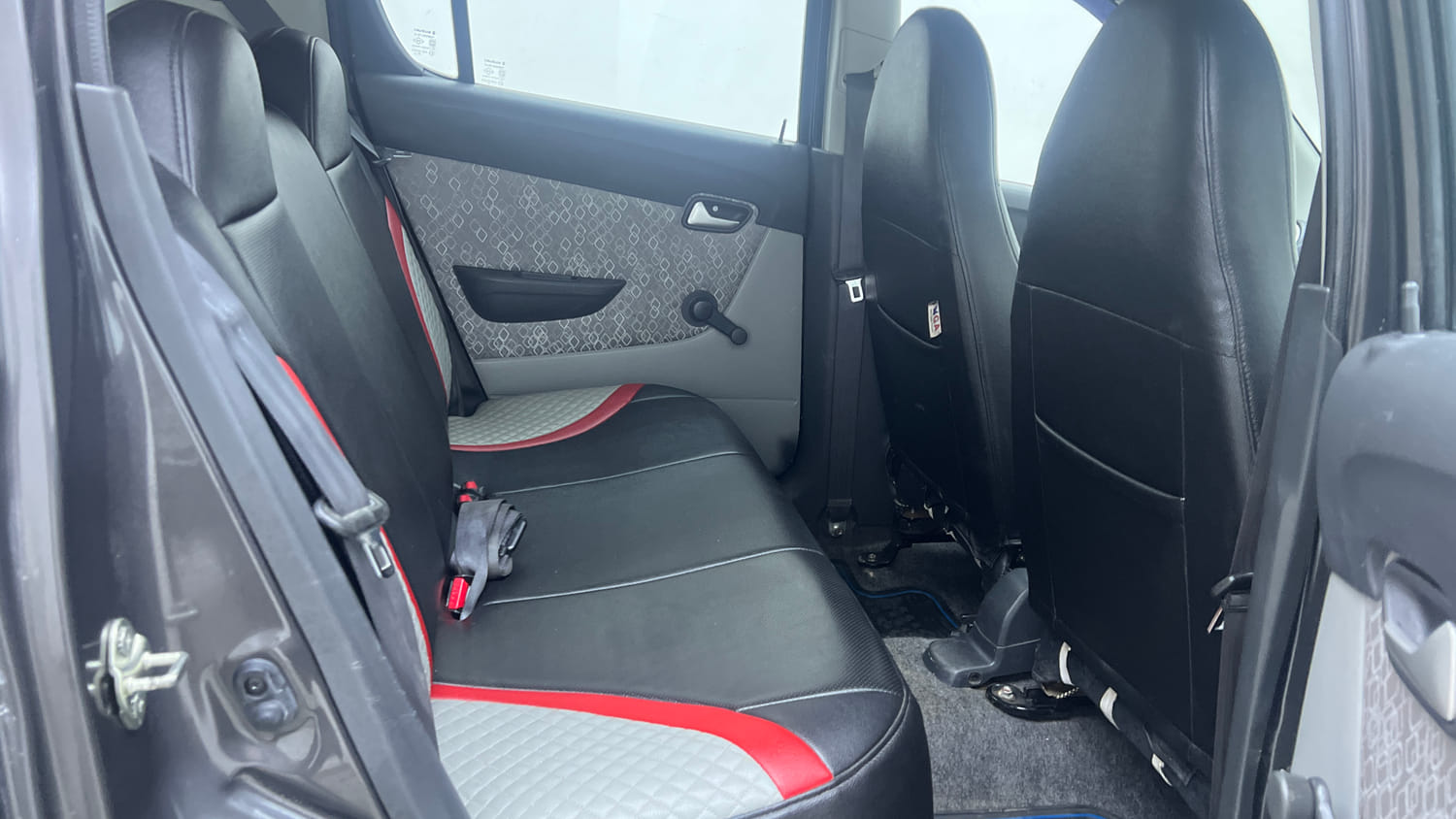 Used 2020 Maruti Suzuki Alto 800 VXi Petrol Manual interior RIGHT SIDE REAR DOOR CABIN VIEW