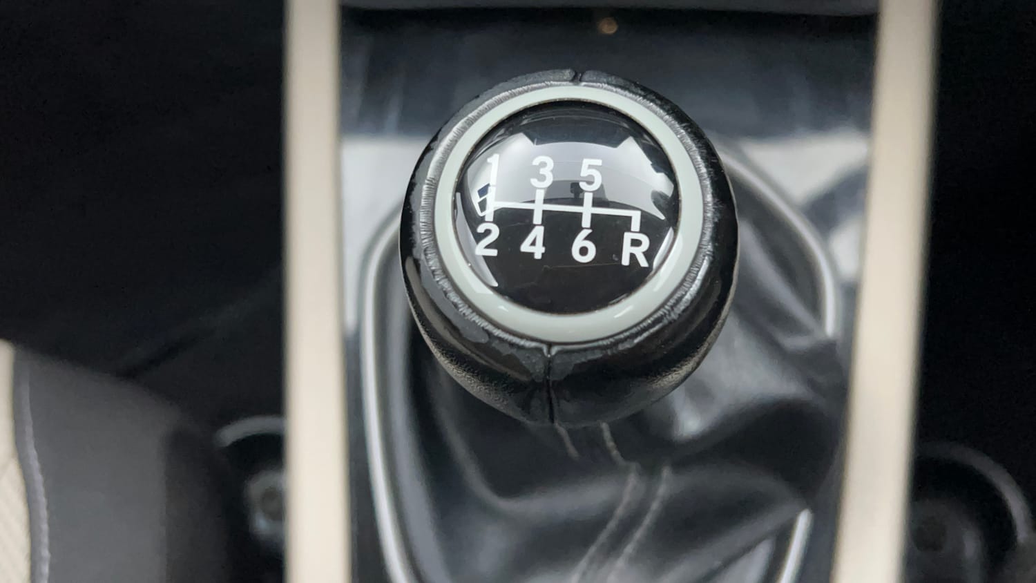 Used 2023 Honda Elevate VX MT Petrol Manual interior GEAR  KNOB VIEW