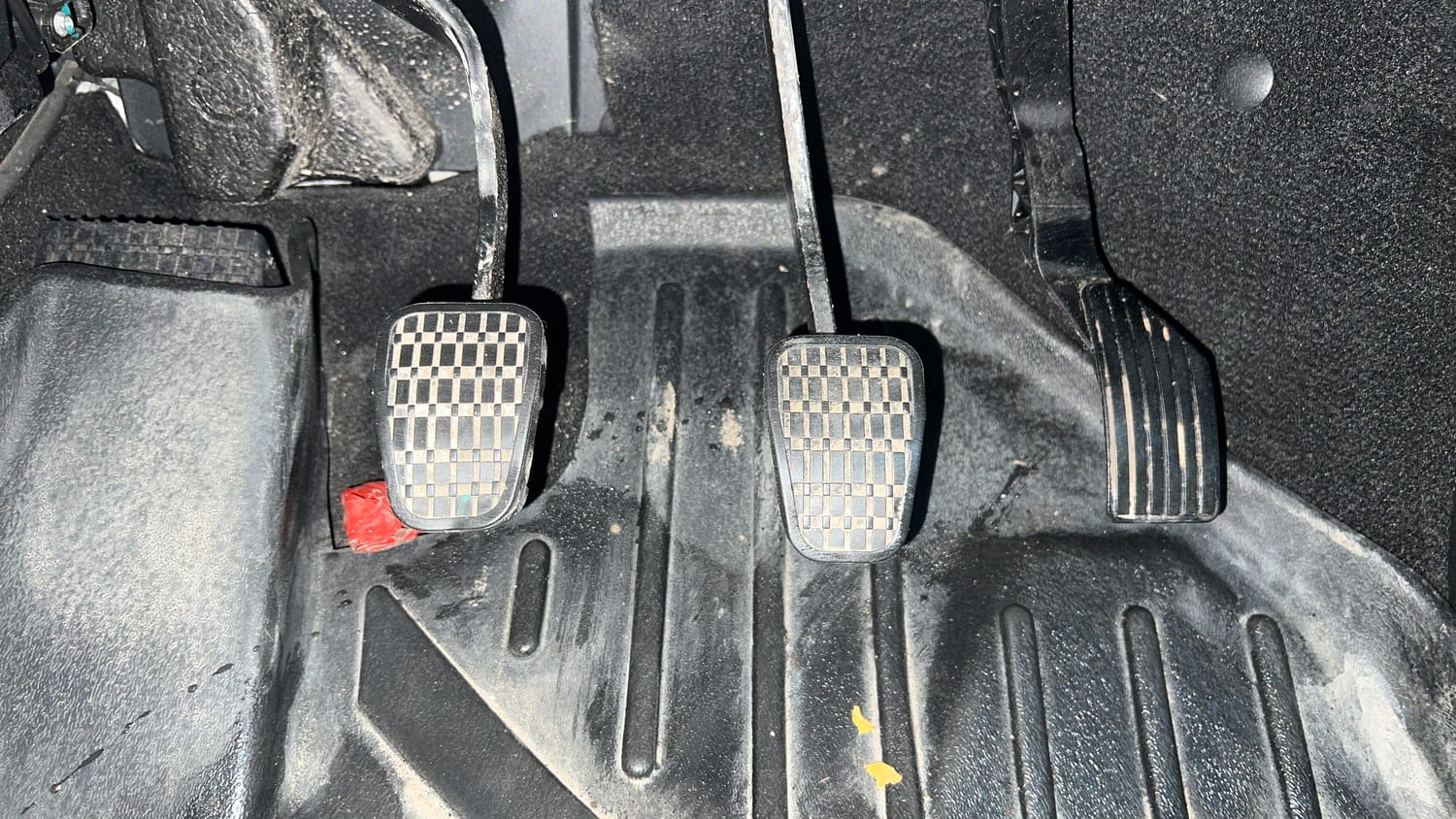 Used 2023 Tata Altroz XT 1.2 Cng(o/s fitted) Cng Manual interior PEDALS VIEW