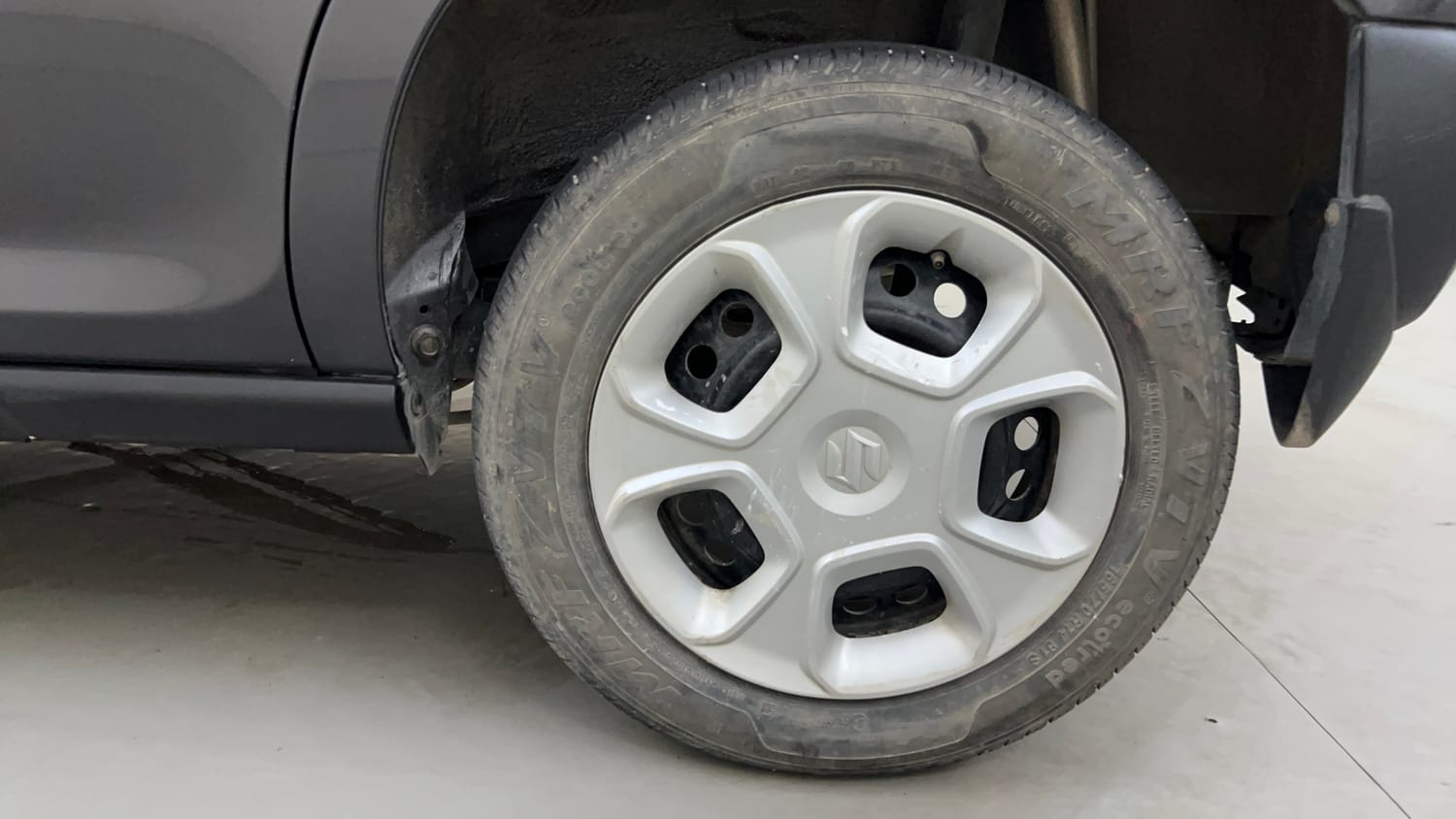 Used 2021 Maruti Suzuki S-Presso VXi Petrol Manual tyres LEFT REAR TYRE RIM VIEW