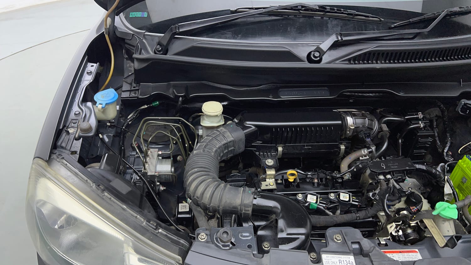 Used 2019 Maruti Suzuki S-Presso VXi Plus AMT Petrol Automatic engine ENGINE RIGHT SIDE VIEW