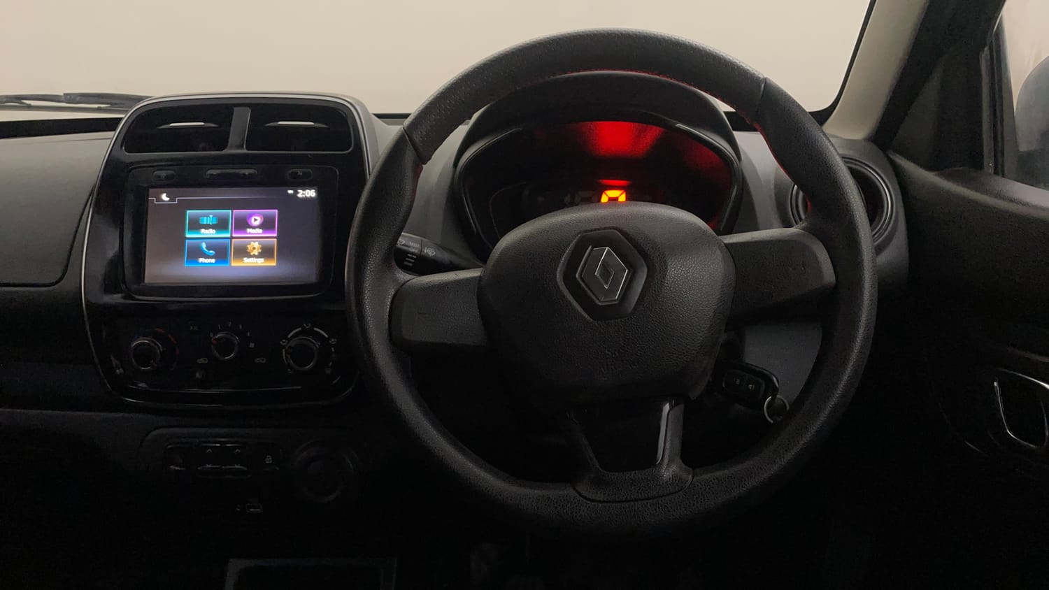 Used 2019 Renault Kwid RXT Opt Petrol Manual interior STEERING VIEW