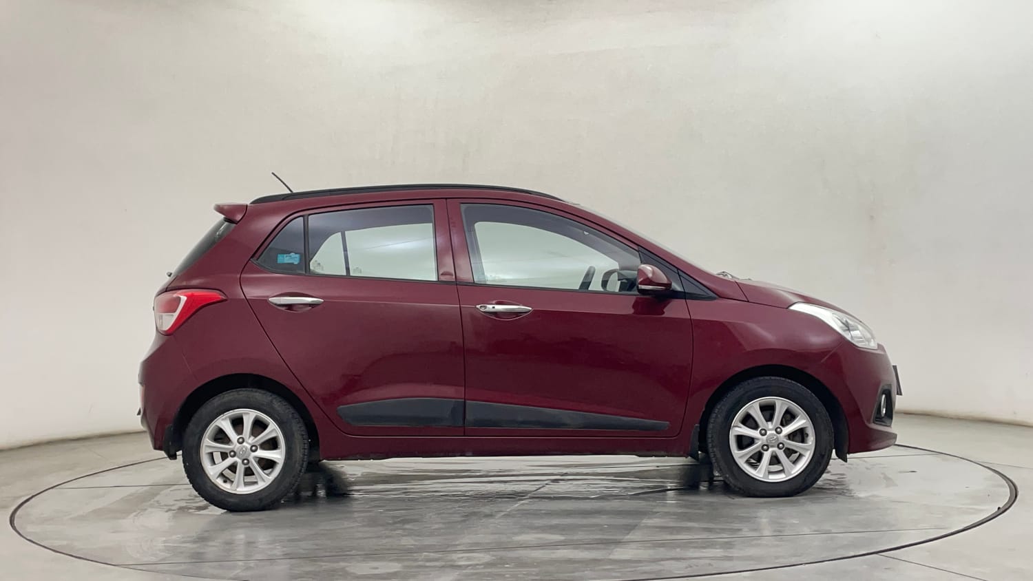 Used 2014 Hyundai Grand i10 Asta AT 1.2 Kappa VTVT Petrol Automatic exterior RIGHT SIDE VIEW