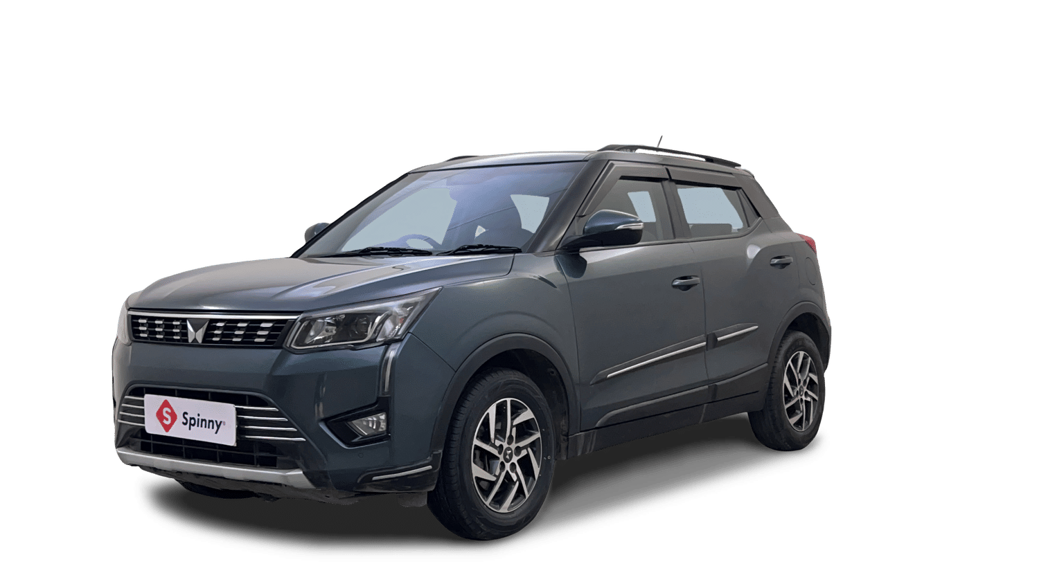 Used 2023 Mahindra XUV 300 W8 (O) 1.5 Diesel AMT Diesel Automatic Image