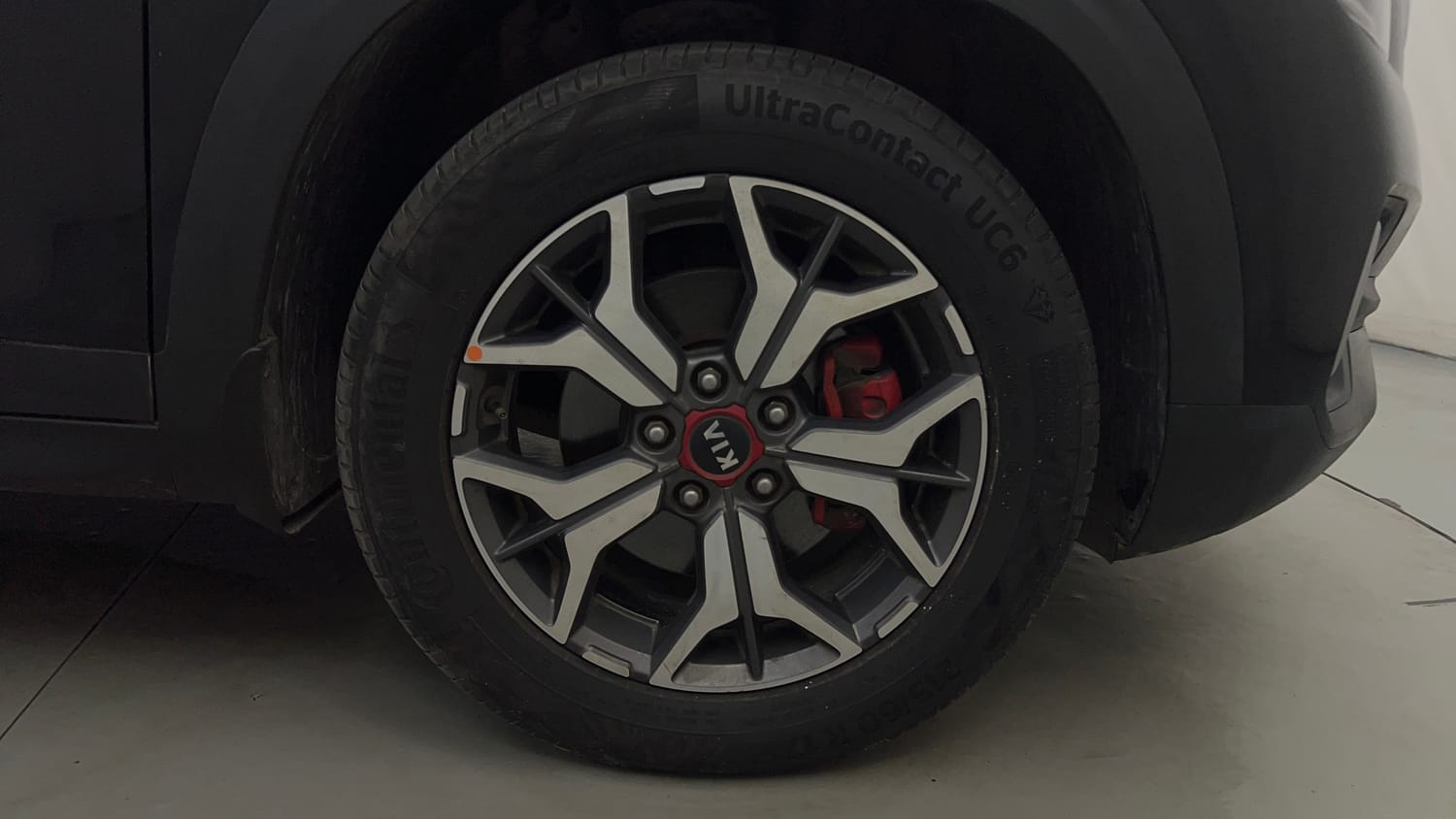 Used 2019 kia Seltos GTX Plus DCT 1.4 Petrol Automatic tyres RIGHT FRONT TYRE RIM VIEW