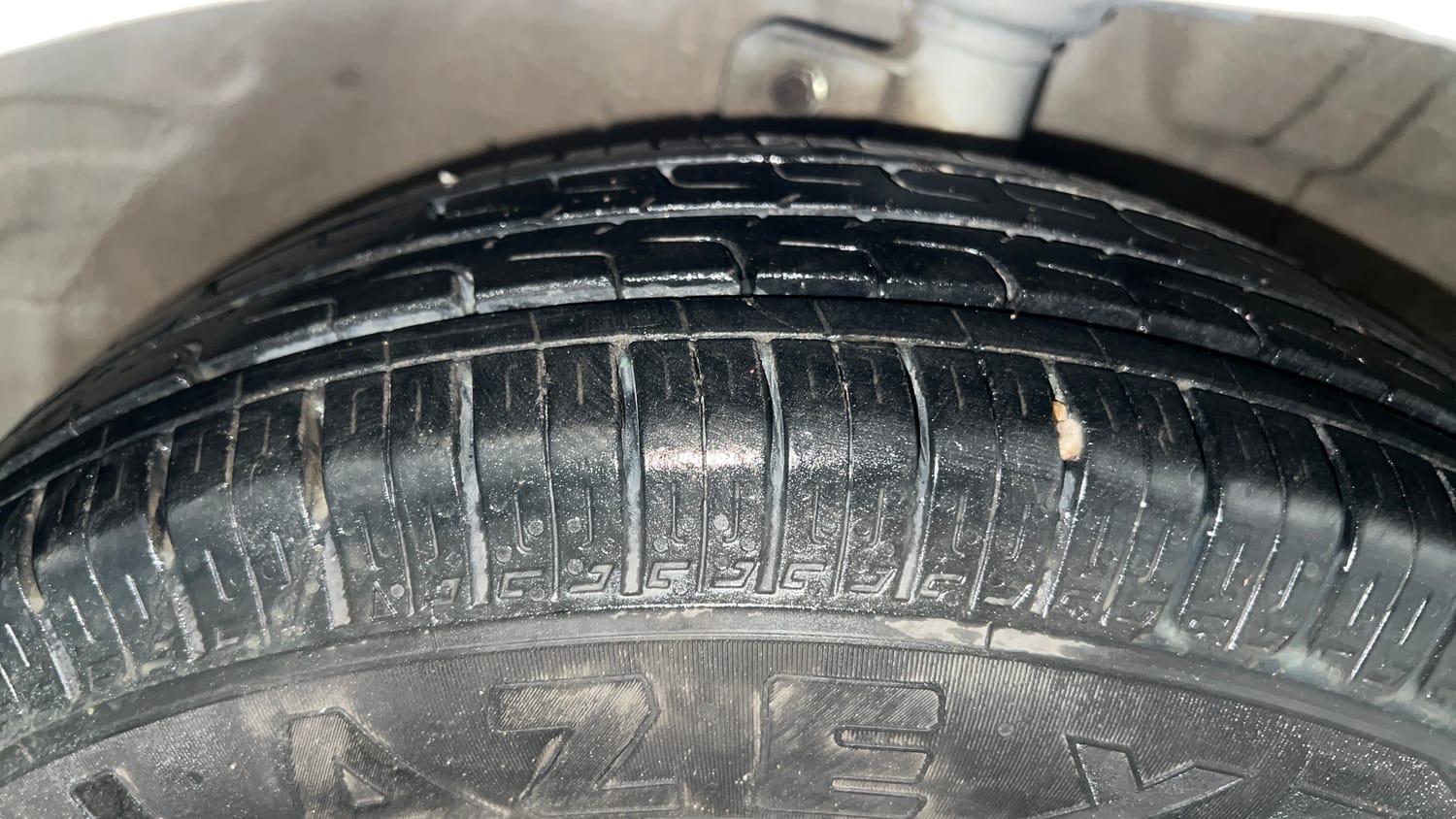Used 2019 Maruti Suzuki Celerio LXi Petrol Manual tyres RIGHT FRONT TYRE TREAD VIEW