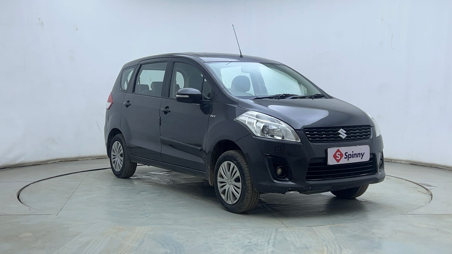 Used 2013 Maruti Suzuki Ertiga Vxi Petrol Manual exterior RIGHT FRONT CORNER VIEW