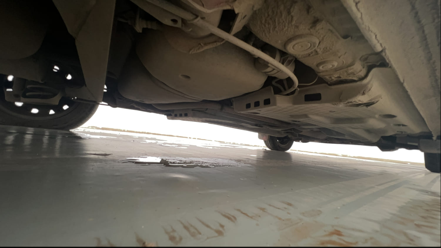 Used 2012 Volkswagen Polo Comfortline 1.2L (P) Petrol Manual extra REAR RIGHT UNDERBODY VIEW