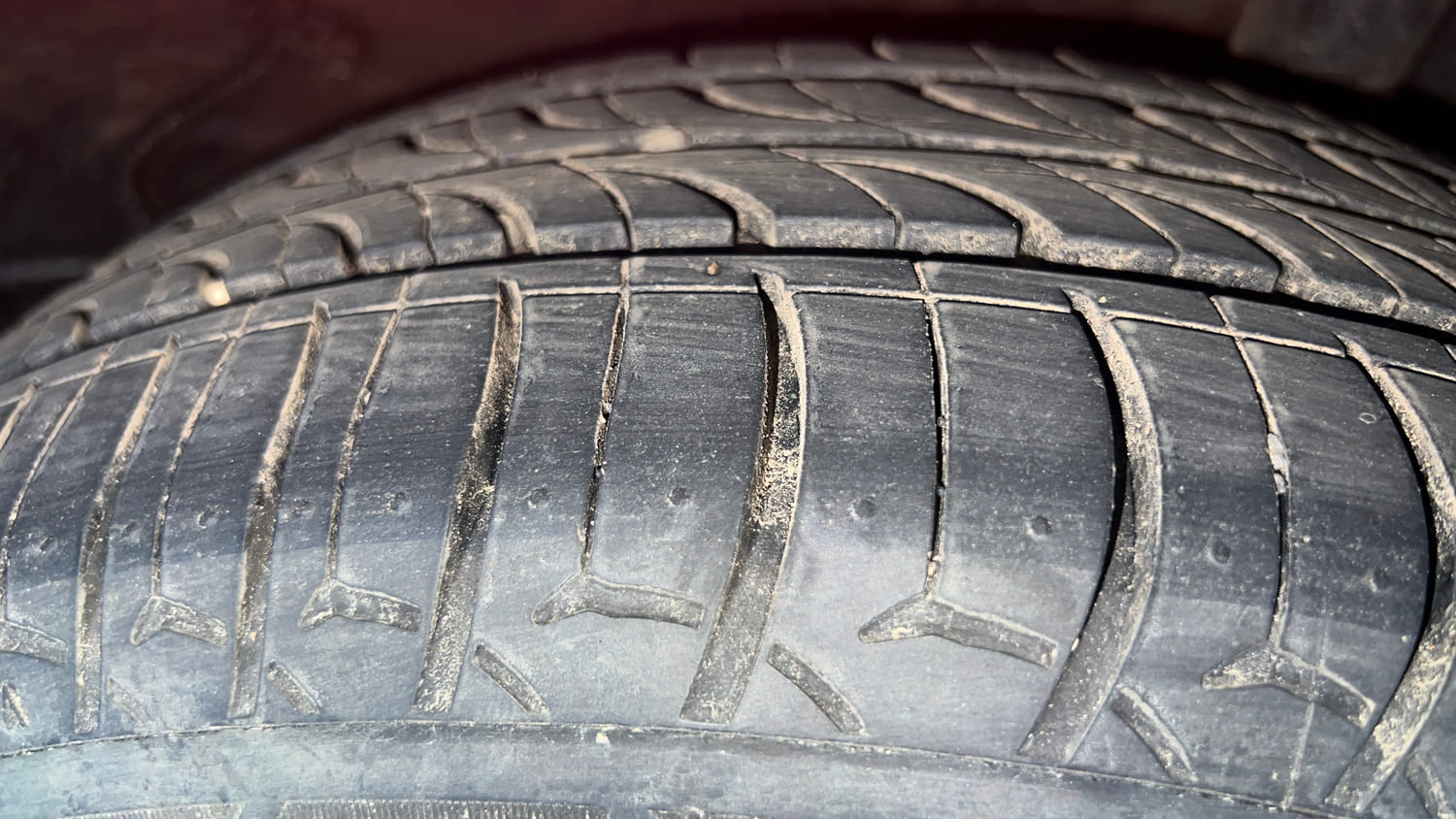 Used 2019 Tata Tiago XZ+ Petrol+cng(outside fitted) Cng Manual tyres LEFT REAR TYRE TREAD VIEW