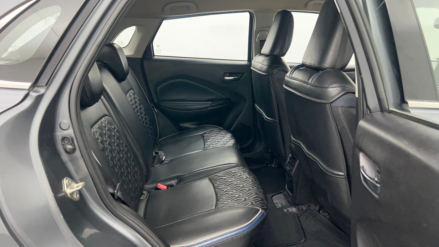 Used 2022 Maruti Suzuki Baleno Zeta MT Petrol Manual interior RIGHT SIDE REAR DOOR CABIN VIEW