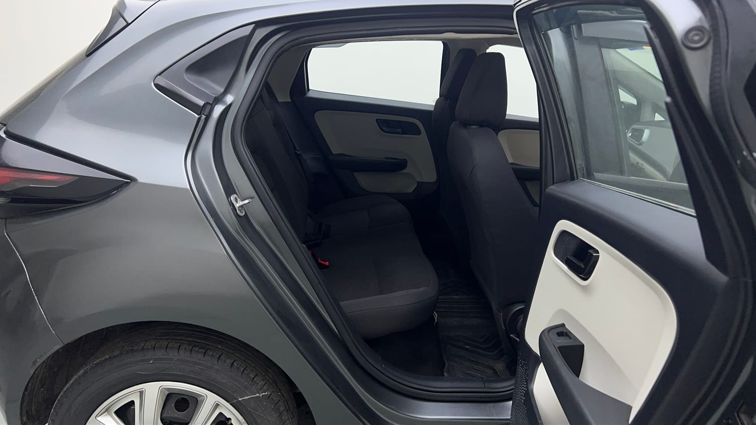 Used 2023 Tata Altroz XT 1.2 Cng(o/s fitted) Cng Manual interior RIGHT SIDE REAR DOOR CABIN VIEW
