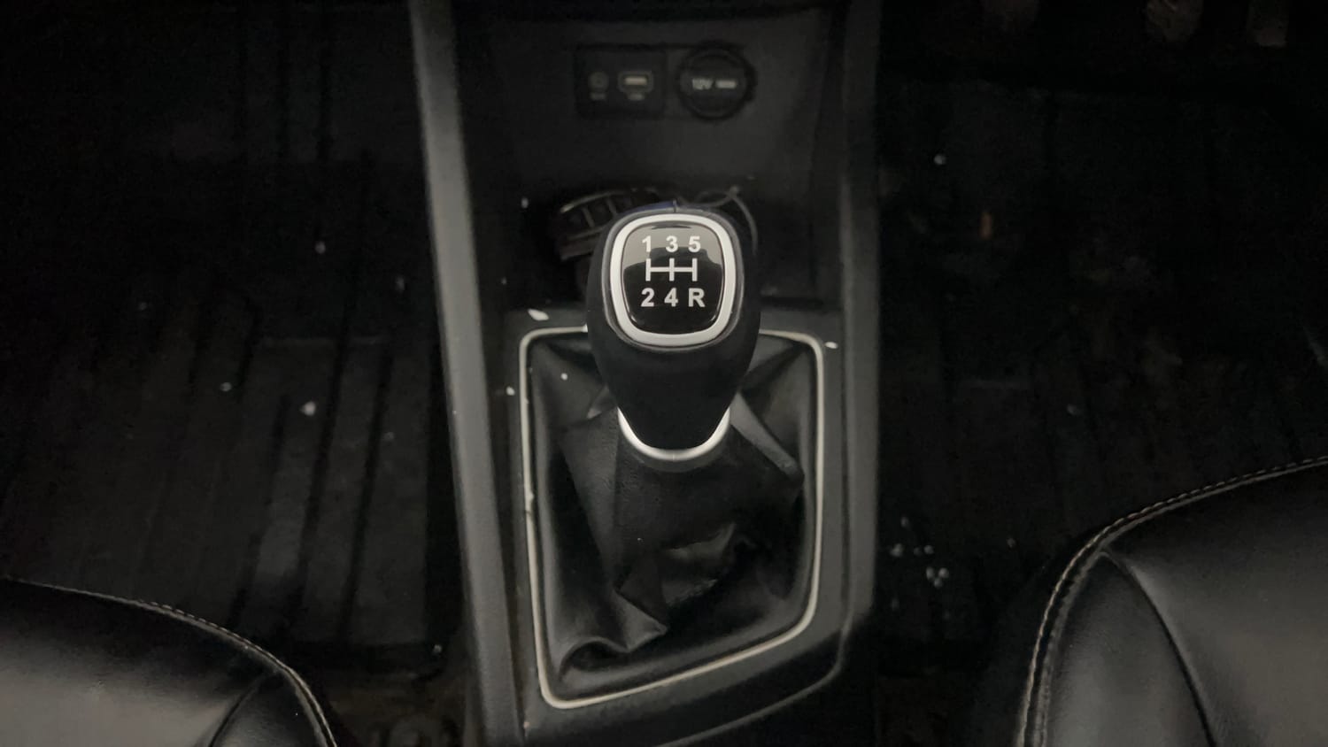 Used 2016 Hyundai Elite i20 Asta 1.2 Petrol Manual interior GEAR  KNOB VIEW