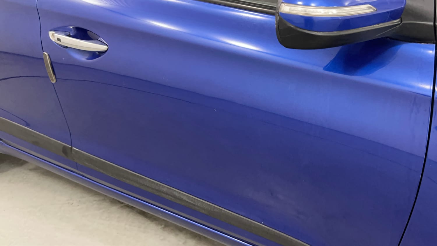 Used 2015 Hyundai Elite i20 Asta 1.2 Petrol Manual dents MINOR SCRATCH
