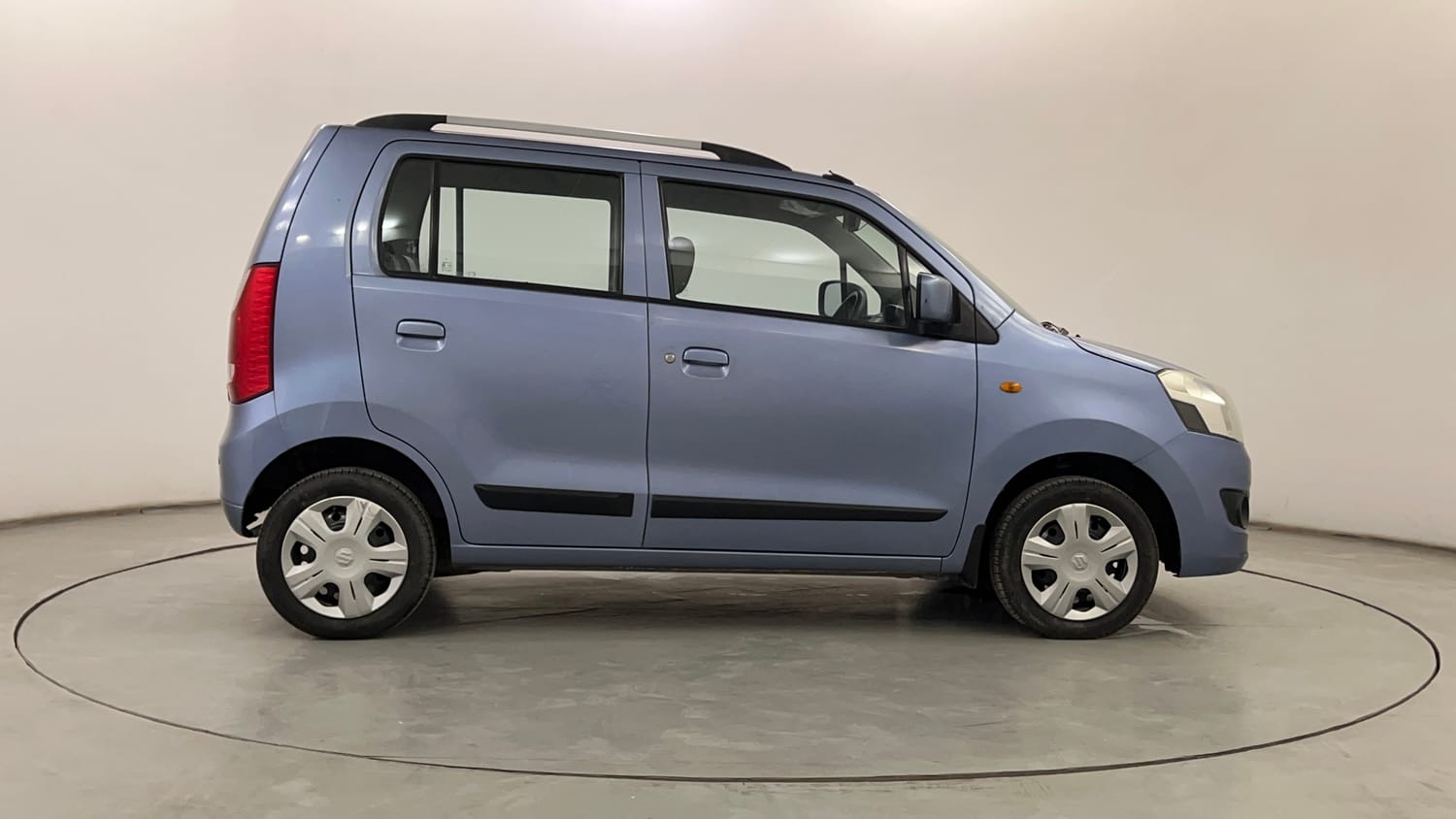 Used 2016 Maruti Suzuki Wagon R 1.0 VXI AMT Petrol Automatic exterior RIGHT SIDE VIEW