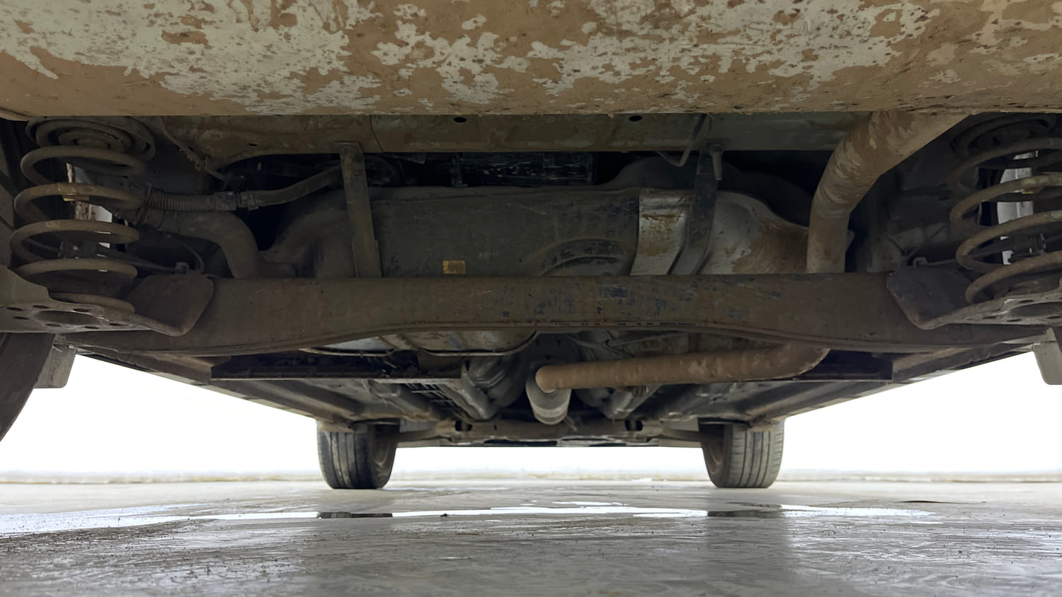 Used 2022 Kia Seltos GTX Plus 1.4 DCT Petrol Automatic extra REAR UNDERBODY VIEW (TAKEN FROM REAR)