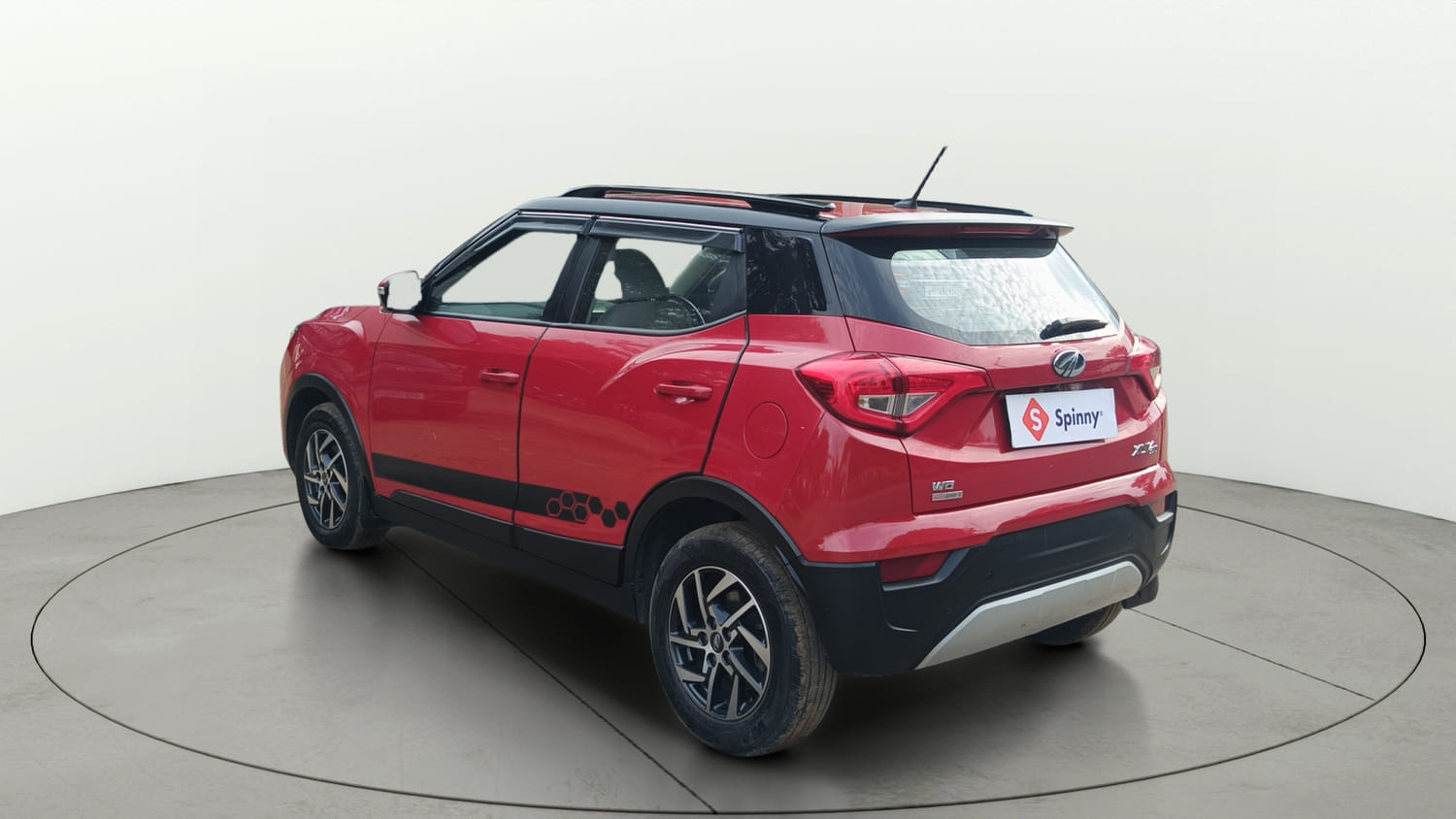 Used 2022 Mahindra XUV 300 W8 (O) 1.5 Diesel AMT Diesel Automatic exterior LEFT REAR CORNER VIEW