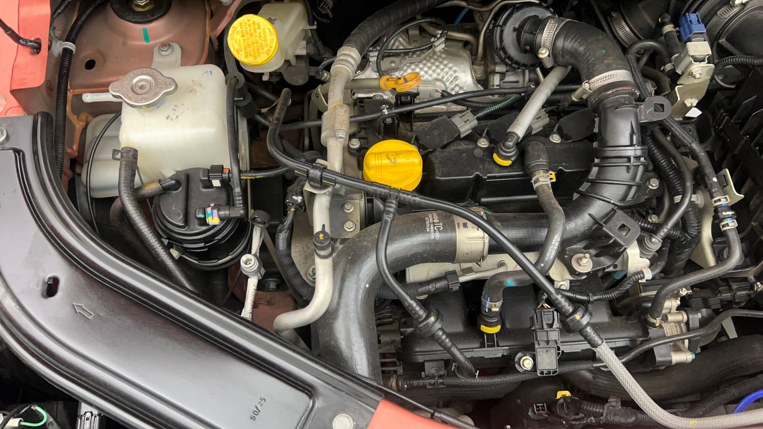 Used 2026 Renault Kiger Emotion CVT Turbo Dual Tone Petrol Automatic engine ENGINE RIGHT SIDE VIEW