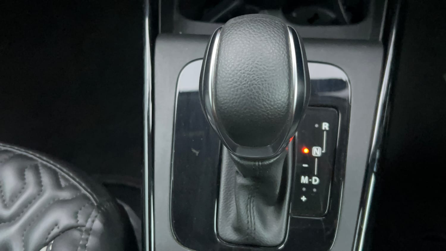 Used 2024 Toyota Glanza V AMT Petrol Automatic interior GEAR  KNOB VIEW