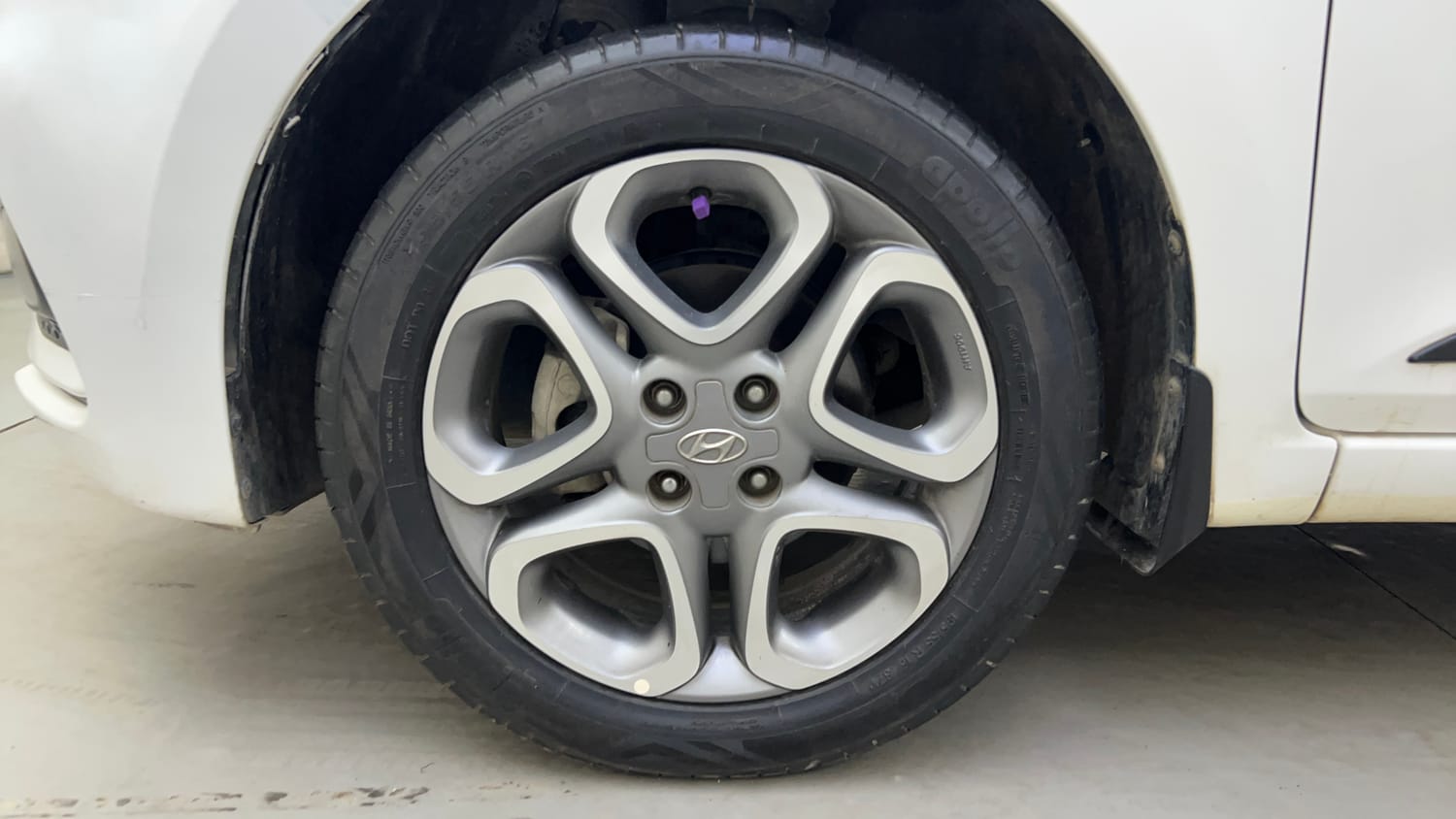 Used 2019 Hyundai Elite i20 Asta 1.2 (O) Petrol Manual tyres LEFT FRONT TYRE RIM VIEW