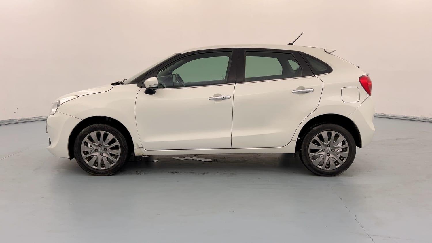 Used 2019 Maruti Suzuki Baleno Zeta 1.2 Petrol Manual exterior LEFT SIDE VIEW
