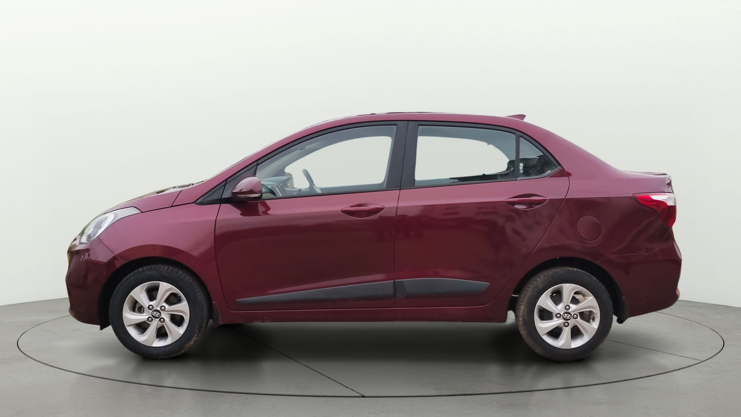 Used 2017 Hyundai Xcent SX 1.2 Petrol Manual exterior LEFT SIDE VIEW