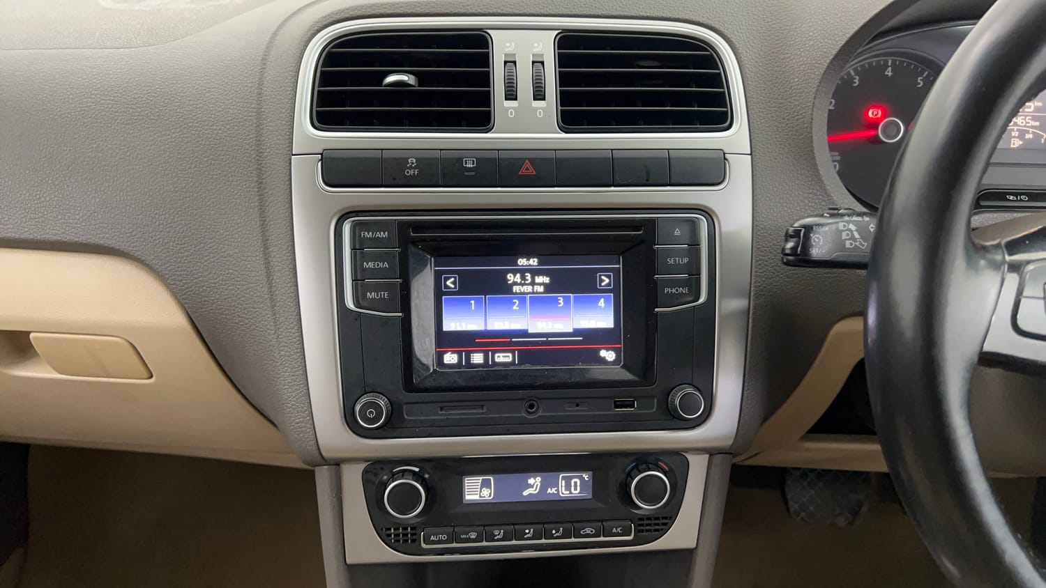 Used 2016 Volkswagen Vento Highline 1.2 (P) AT Petrol Automatic interior MUSIC SYSTEM & AC CONTROL VIEW