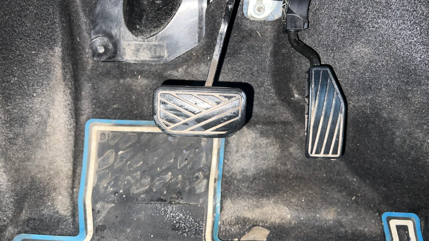 Used 2020 Maruti Suzuki Wagon R 1.0 VXi (O) 1.0 AMT Petrol Automatic interior PEDALS VIEW