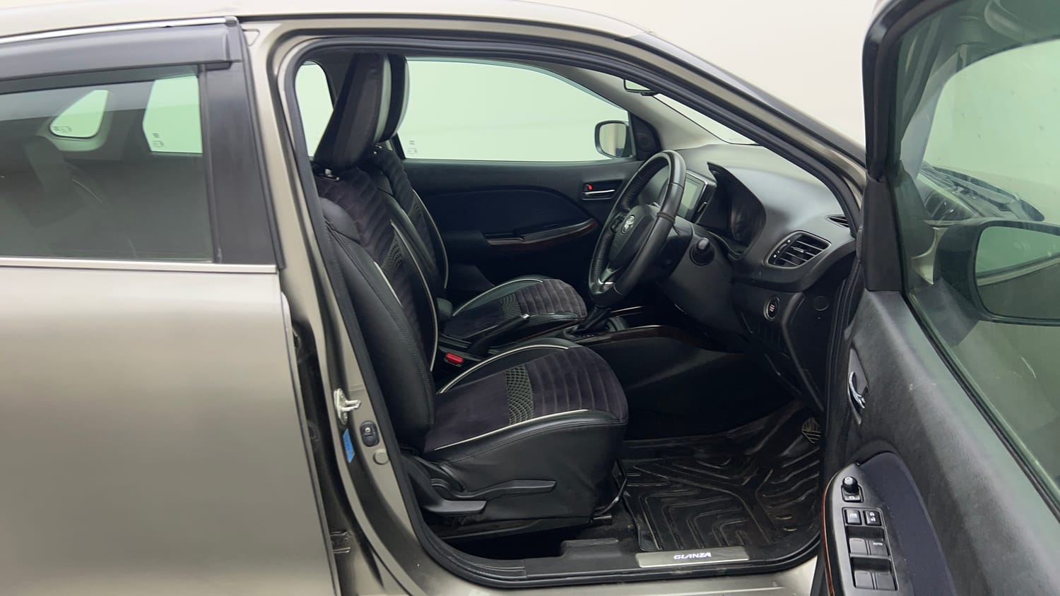 Used 2020 Toyota Glanza V CVT Petrol Automatic interior RIGHT SIDE FRONT DOOR CABIN VIEW