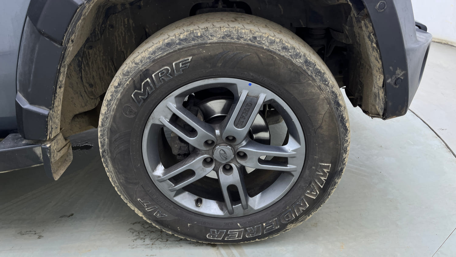 Used 2021 mahindra Thar LX Hard Top Diesel AT 4WD Diesel Automatic tyres RIGHT FRONT TYRE RIM VIEW