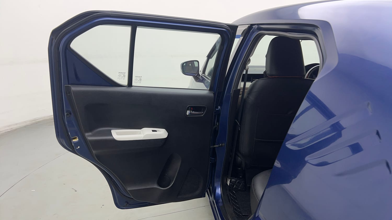 Used 2019 Maruti Suzuki Ignis Delta 1.2 MT Petrol Manual interior LEFT REAR DOOR OPEN VIEW
