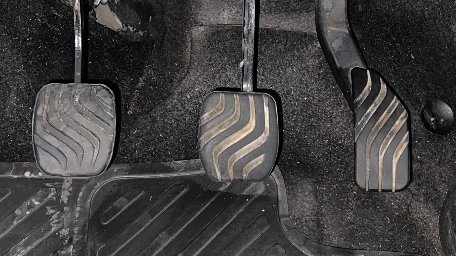 Used 2021 Nissan Magnite XL Petrol Manual interior PEDALS VIEW