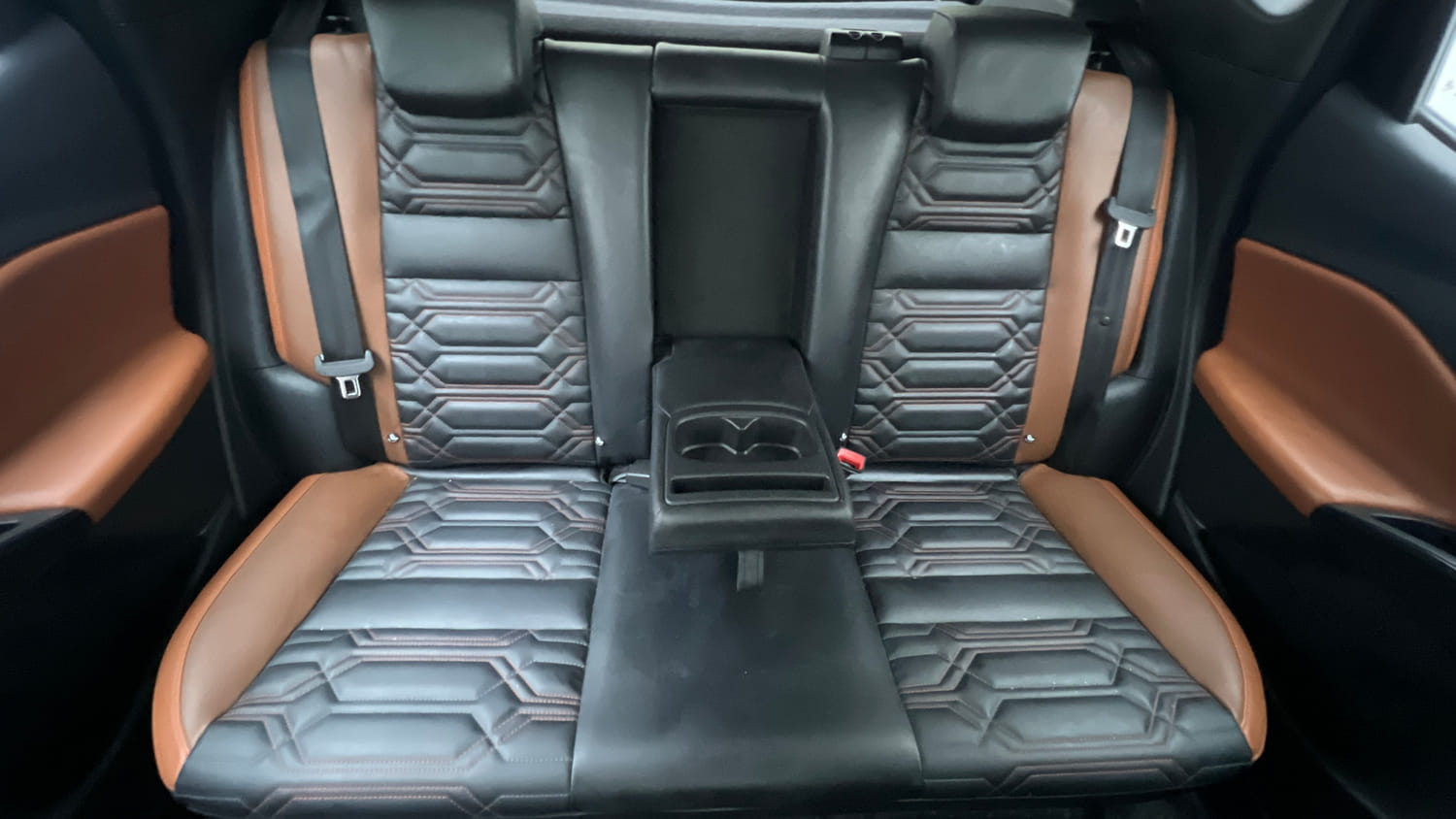 Used 2025 Nissan Magnite Tekna Plus HRAO 1.0 Turbo Petrol MT Petrol Manual interior REAR SEAT CONDITION VIEW