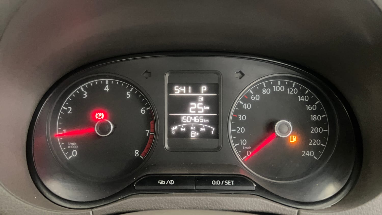 Used 2016 Volkswagen Vento Highline 1.2 (P) AT Petrol Automatic interior CLUSTERMETER VIEW