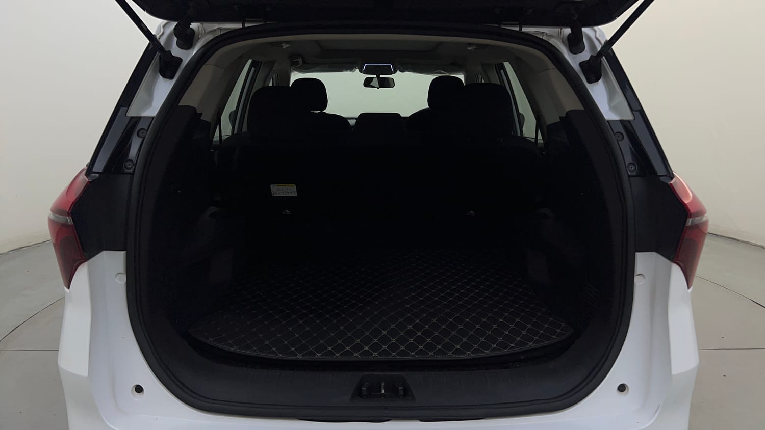 Used 2024 Mahindra XUV700 AX 5 Petrol AT 5 STR Petrol Automatic interior DICKY INSIDE VIEW
