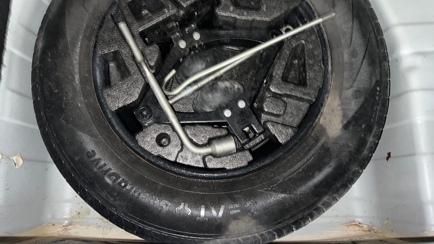 Used 2022 Tata Punch Pure MT Petrol Manual tyres SPARE TYRE VIEW