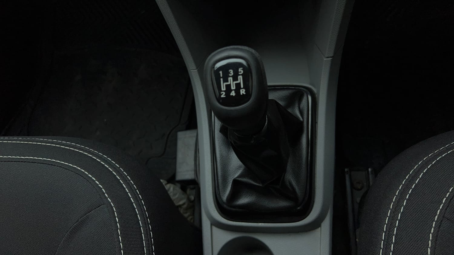 Used 2020 Tata Tiago XZ Plus Petrol Manual interior GEAR  KNOB VIEW