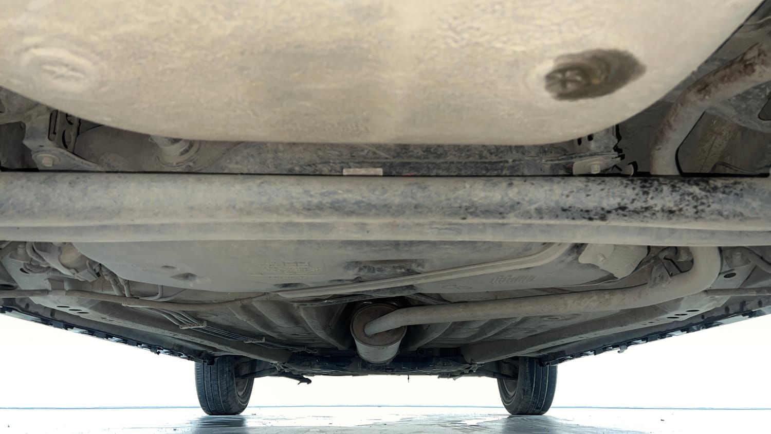 Used 2020 Maruti Suzuki Ignis Zeta 1.2 MT Petrol Manual extra REAR UNDERBODY VIEW (TAKEN FROM REAR)