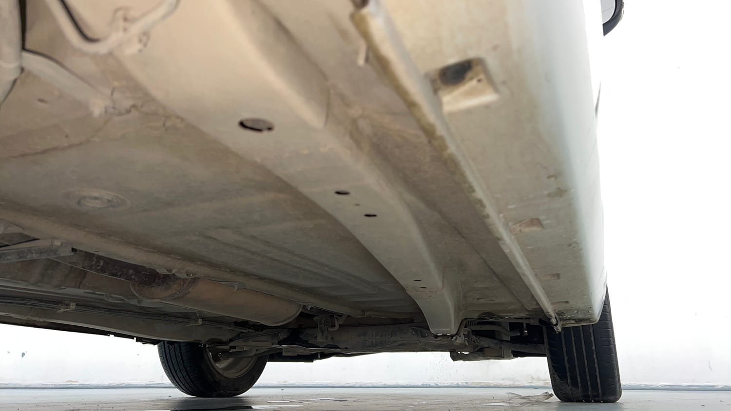 Used 2019 Maruti Suzuki Baleno Zeta 1.2 Petrol Manual extra REAR RIGHT UNDERBODY VIEW