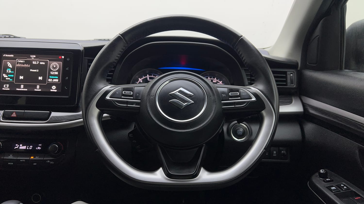 Used 2024 Maruti Suzuki XL6 Alpha AT Petrol Petrol Automatic interior STEERING VIEW