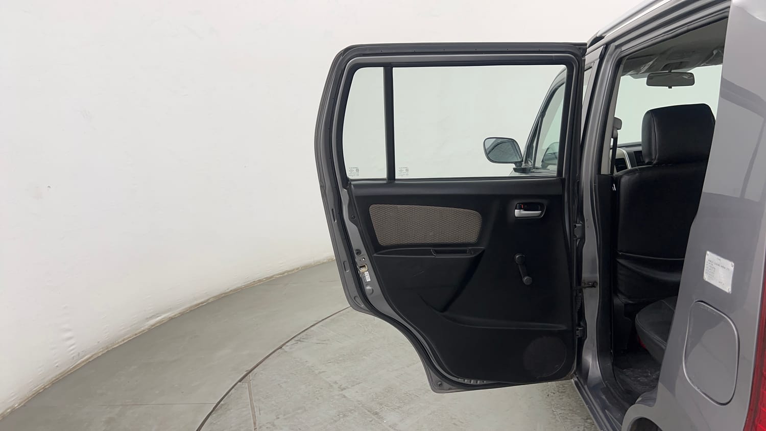 Used 2014 Maruti Suzuki Wagon R LXI CNG Cng Manual interior LEFT REAR DOOR OPEN VIEW