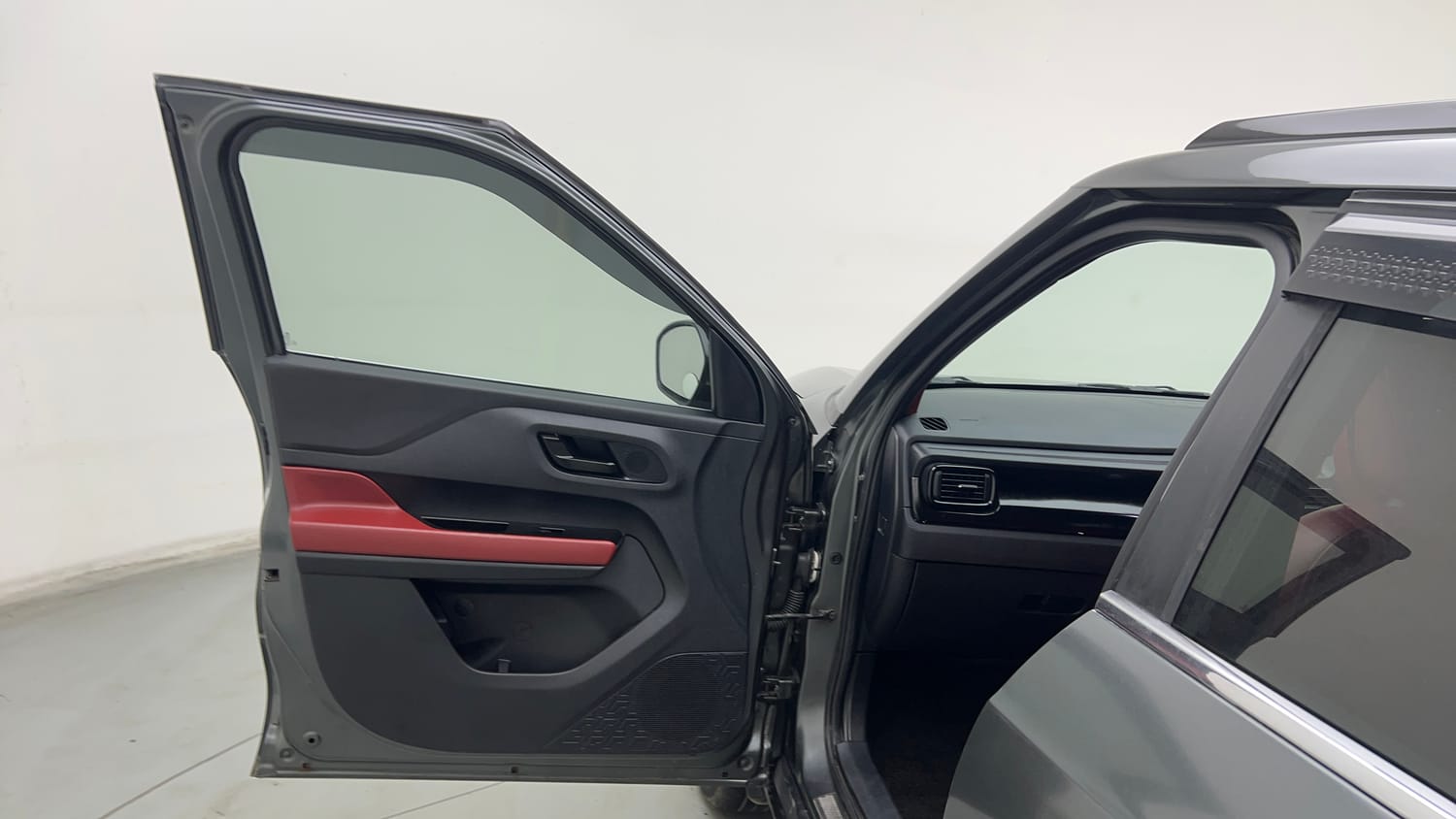Used 2023 Tata Punch Adventure RHYTHM PACK MT Petrol + CNG (Outside Fitted) Cng Manual interior LEFT FRONT DOOR OPEN VIEW