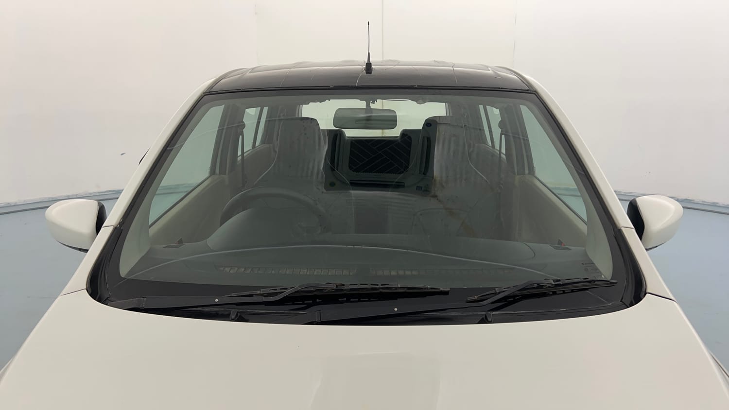 Used 2019 Maruti Suzuki Celerio LXi Petrol Manual exterior FRONT WINDSHIELD VIEW