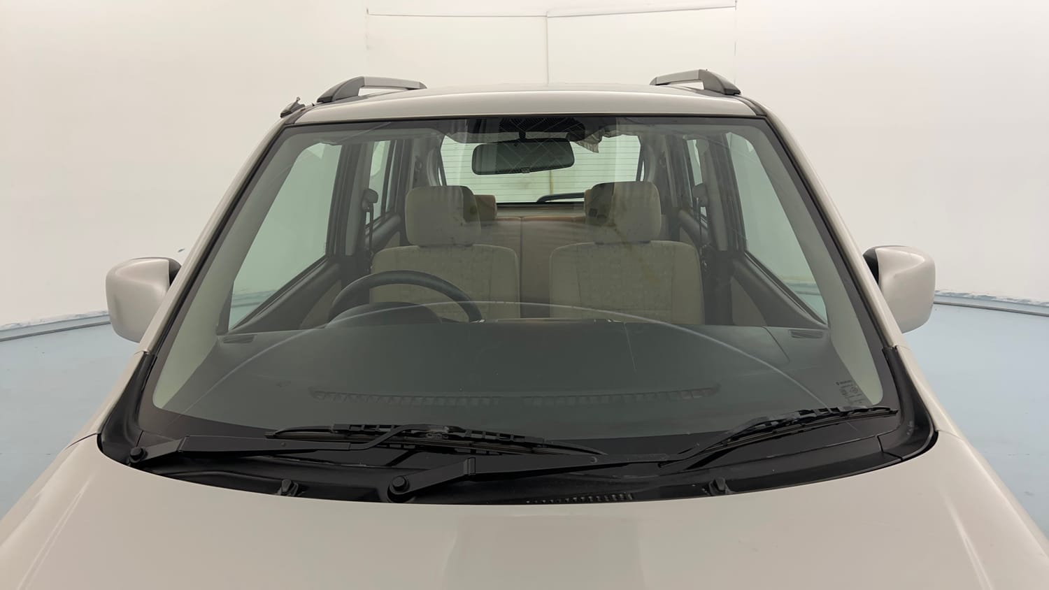 Used 2018 Maruti Suzuki Wagon R 1.0 VXI AMT Petrol Automatic exterior FRONT WINDSHIELD VIEW