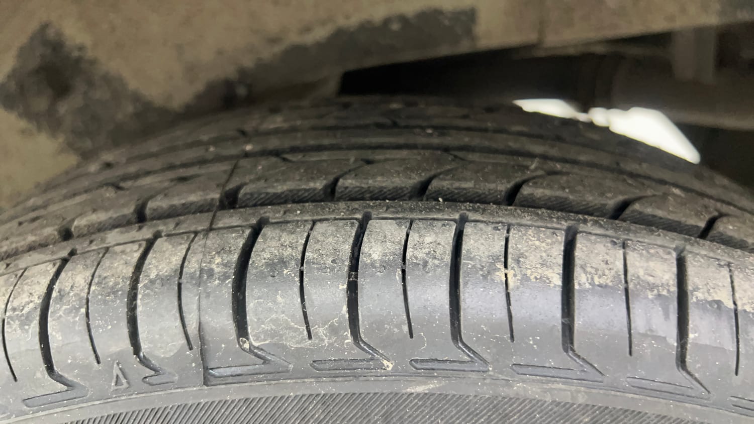 Used 2013 Maruti Suzuki A-Star VXI Petrol Manual tyres LEFT REAR TYRE TREAD VIEW
