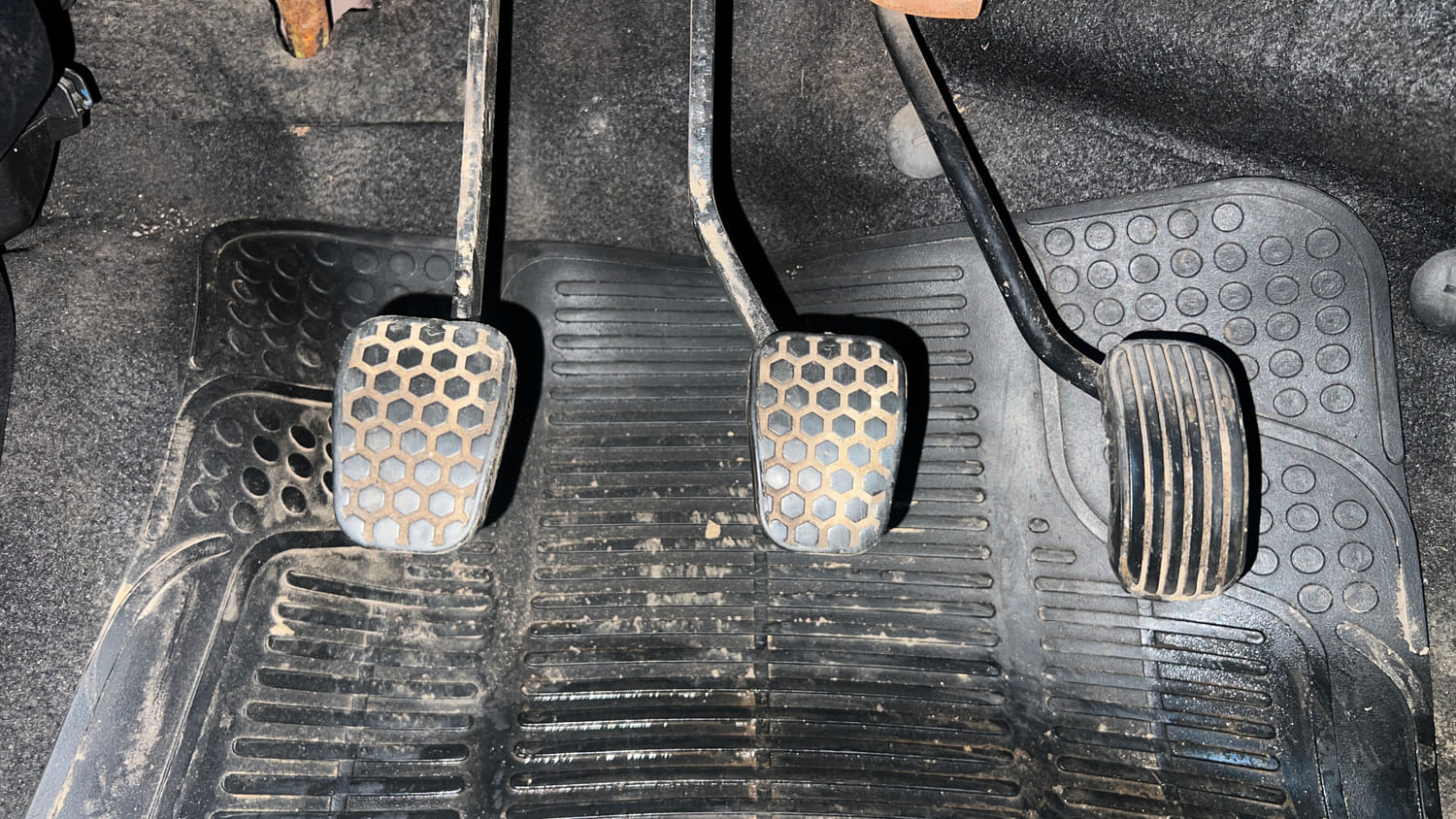 Used 2019 Tata Tiago XZ+ Petrol+cng(outside fitted) Cng Manual interior PEDALS VIEW