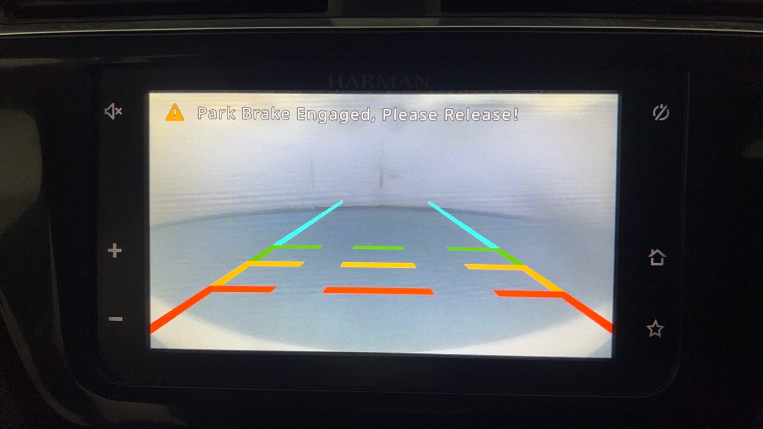 Used 2022 Tata Tiago XZ Plus Petrol Manual top_features Rear camera