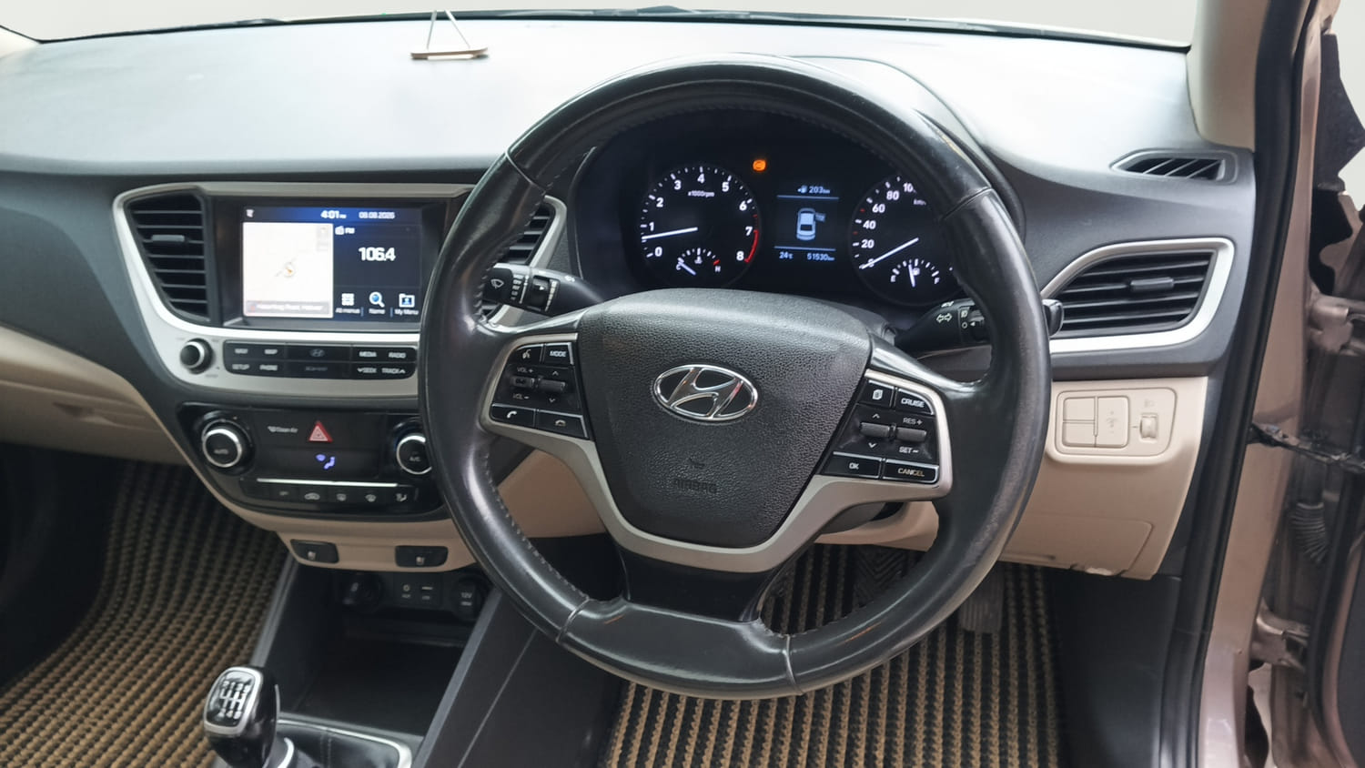 Used 2018 Hyundai Verna SX (O)1.6 VTVT Petrol Manual interior STEERING VIEW
