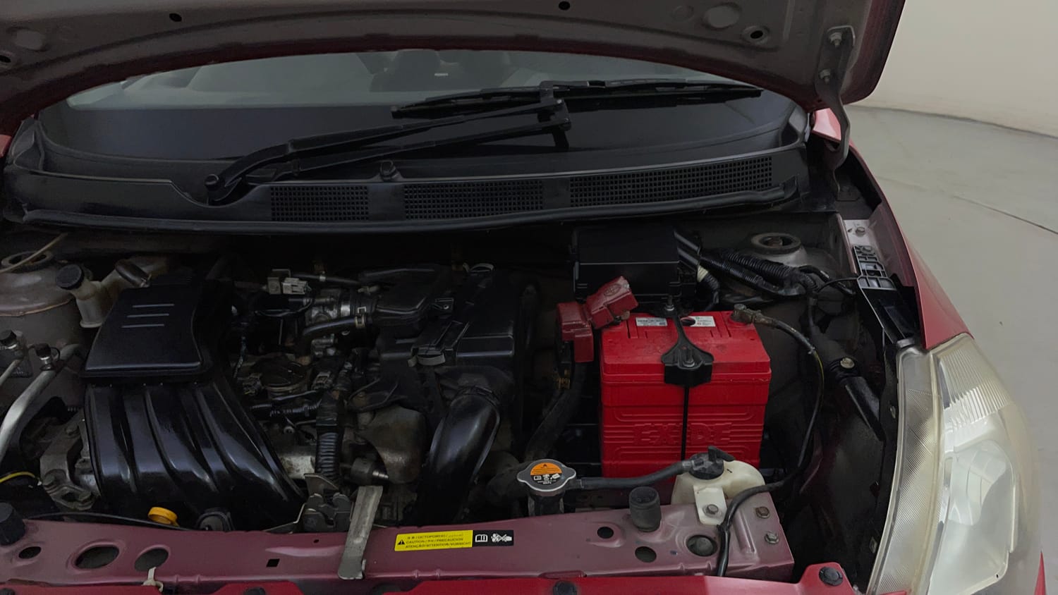Used 2014 Datsun GO T Petrol Manual engine ENGINE LEFT SIDE HINGE & APRON VIEW